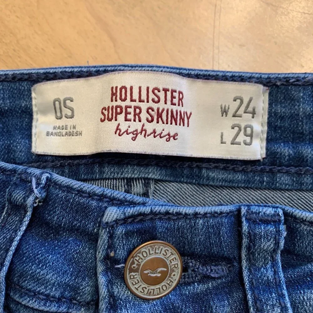 Hollister Super Skinny Highrise Jean Waist 24 length 29 or 0 S
